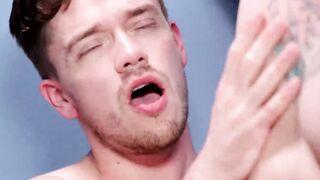 Lovely Lucas experiences glory hole for the very first time