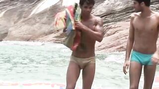 Spicy jock shoots gallon of cum after breeding on beach