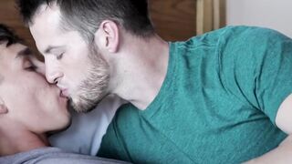 Muscular beauty Quentin Gainz raw fucking lovers asshole