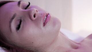 Beautiful babe pleasures her pussy with her sexy fingers