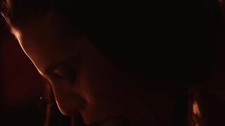 Erotic sex session in complete darkness with gorgeous chick
