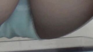 Young Japanese sweetie showing her pissing style off