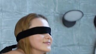 Nikki Nutz comes to tell Ivi Rein that he's leaving for the night, which is