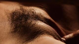 Erotic babes treat lucky guy with passionate threeway