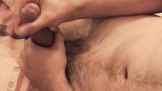 Hairy amateur jerks himself off with passion before cumshot