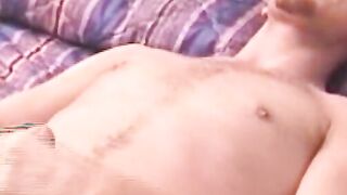 American amateur with a goatee jerking off with power