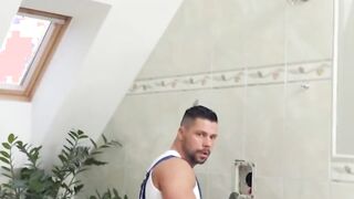 curvy babe sofia lee fucks muscular plumber - Hoe 2