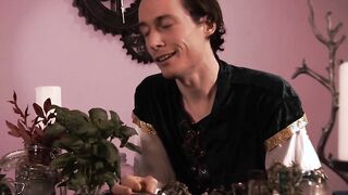 Attractive cosplay babe shows us how they fuck in Skyrim