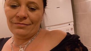 Natural tits mature Melinda Moore plays with her juicy pussy