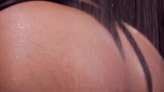 Seductress strips and then rubs her puss in the shower a bit