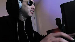 Gobbling Gamer Dick