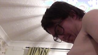 Juicy amateur bouncing on fake producers cock