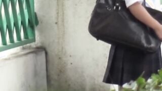 Japanese schoolgirl finds a perfect public place to pee