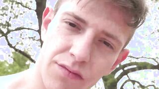 Jock massage turns into outdoor big cock sucking