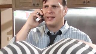 Blonde stepdaughter seduces heer stepddady in fuck affair