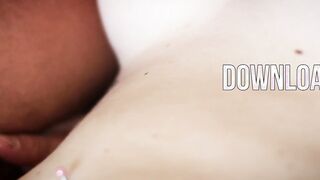 Naturally juicy blonde Leigh Rose sex