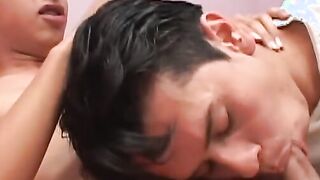 Young amateur gay raw fucks his boyfriend and makes him cum