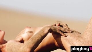 Bombastic all natural latvian Hottie Ilvy Kokomo stripping inside the desert