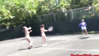 Hazing babes eating snatch on a tennis court