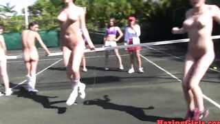 Hazing babes eating snatch on a tennis court