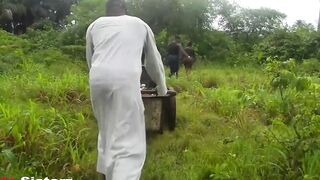 SOMEWHERE INTO NASARAWA THE ABOKI WITH SWAG, 2 SISTERS STOPPED ABOKI ON HIS WAY AND TOOK HIM TO THE BUSH AND BANGED! HIM MERCILESSLY STILL ASKED HIM TO COME BACK TOMORROW FOR MORE CONDEMN