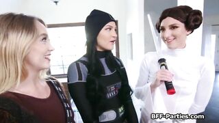 Cosplay chicks from convention sharing cock