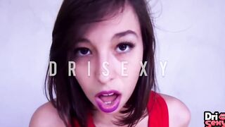 Ninfetinha se masturbando fora de casa | Dri Goddess | MOVIE ANTIGO