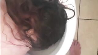 19 Yo skank bathroom blowjob dunking, drinking pissing and face slaps and spits