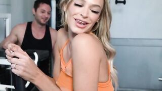 Blonde in yoga pants seduces lucky guy at the gym