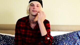 Twink blondie Kayden shares his solo adventure with everyone