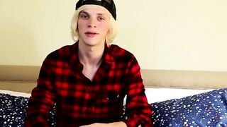 Twink blondie Kayden shares his solo adventure with everyone