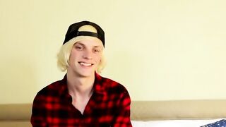 Twink blondie Kayden shares his solo adventure with everyone