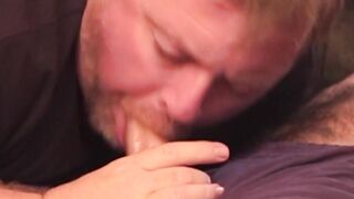 Dildo loving amateur pleasing himself until a wet finish