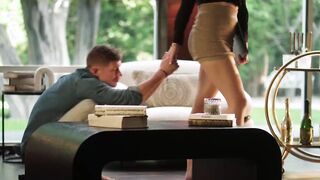 VIXEN Sensual & irresistible Freya knows how to her man