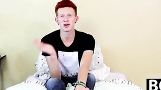 Twink Dylan Mermaid takes a break to jerk it off for fans