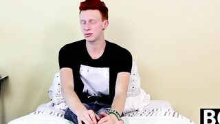 Twink Dylan Mermaid takes a break to jerk it off for fans