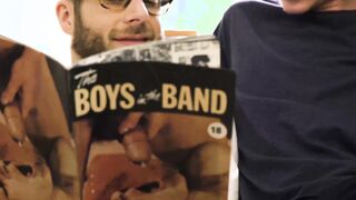 Skinny youngster cums while barebacked by stepdaddy