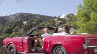 VIXEN LETS RIDING