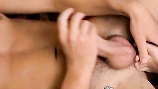 Two foot fetish twinks masturbate during feet worshiping