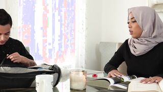 Conservative Arab teen virgin had sex
