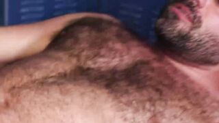 Jack Waters dicks down stepuncle Max Romano in locker room