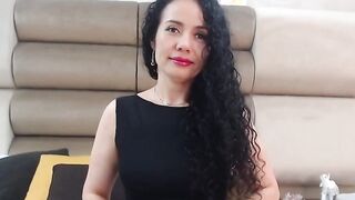 Solo mature Latina masturbates on webcam