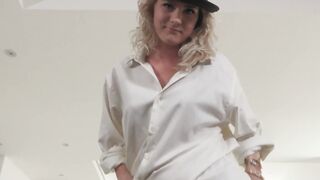 Charming babe Lisey Sweet services cock with tits and tongue