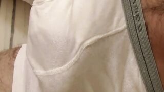 Attractive cock sucker Jimmy Pats jacks off his dong solo