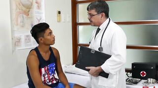 Handsome Asian twink gets his ass barebacked by horny doctor