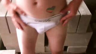 Cute and sexy twink Skyler Dallon receives a huge cock