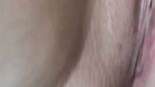 Natural tits Niky De Vine solo pussy play masturbation