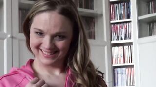 Natural tits Niky De Vine solo pussy play masturbation