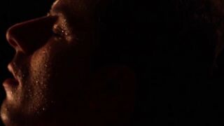 Wet babe spitroast fucking two big cocks in the dark