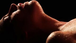 Nubile babes fucking big cock together in erotic threesome